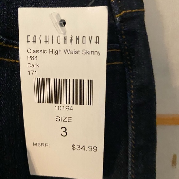 New NWT Fashion Nova Women Classic High Waist Skinny Jeans Size 3 / 25 Dark USA - Picture 5 of 8
